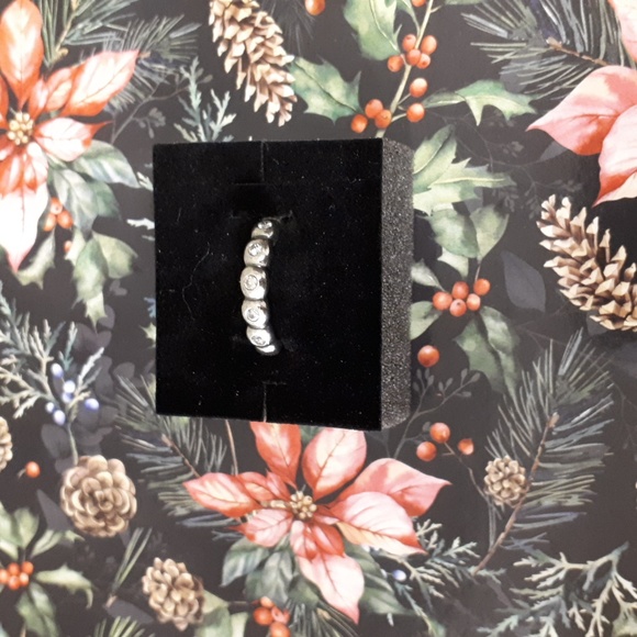 Pandora Ring - Picture 2 of 9